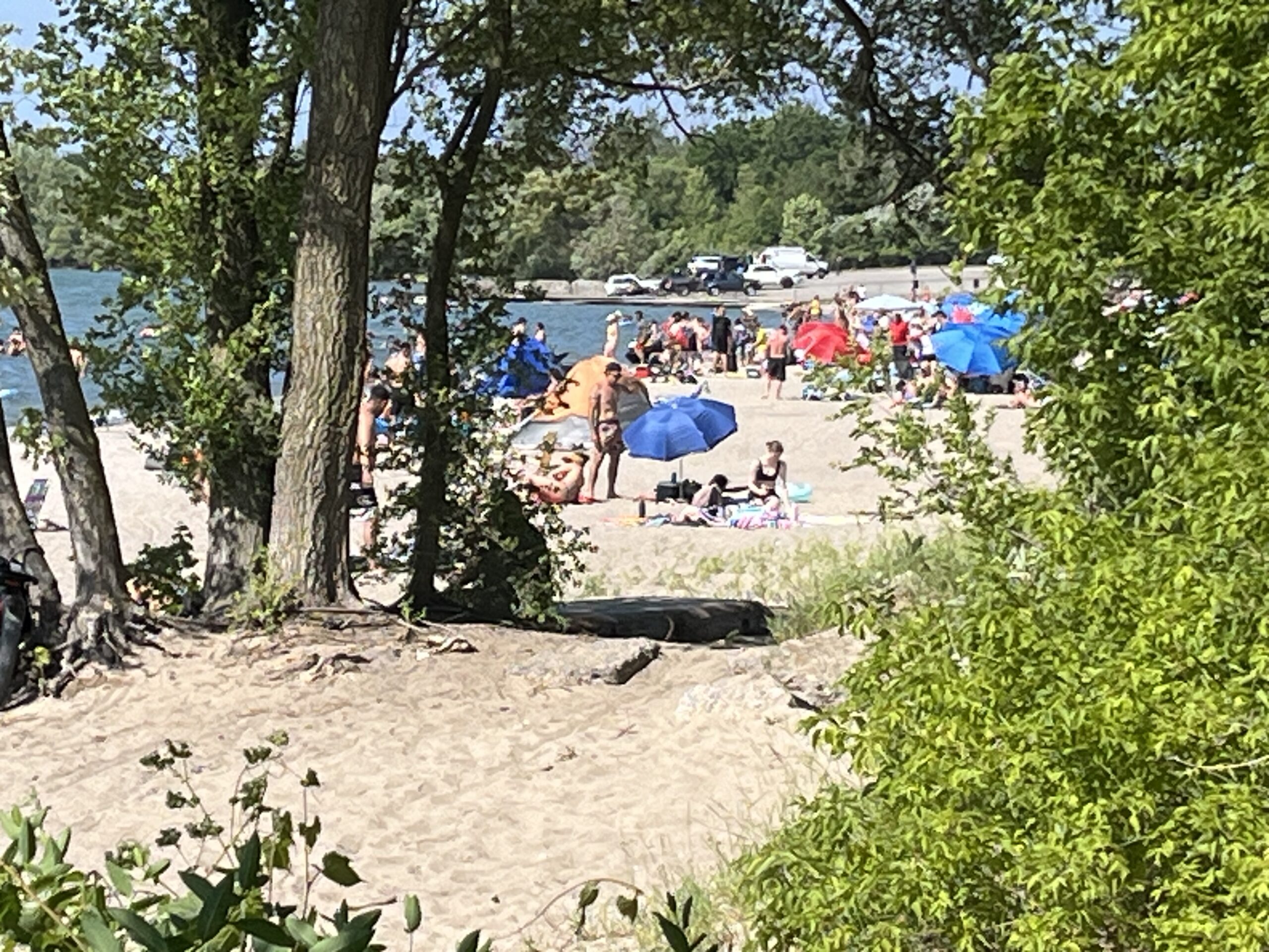 Sunset Beach on Lake Ontario in St. Catharines